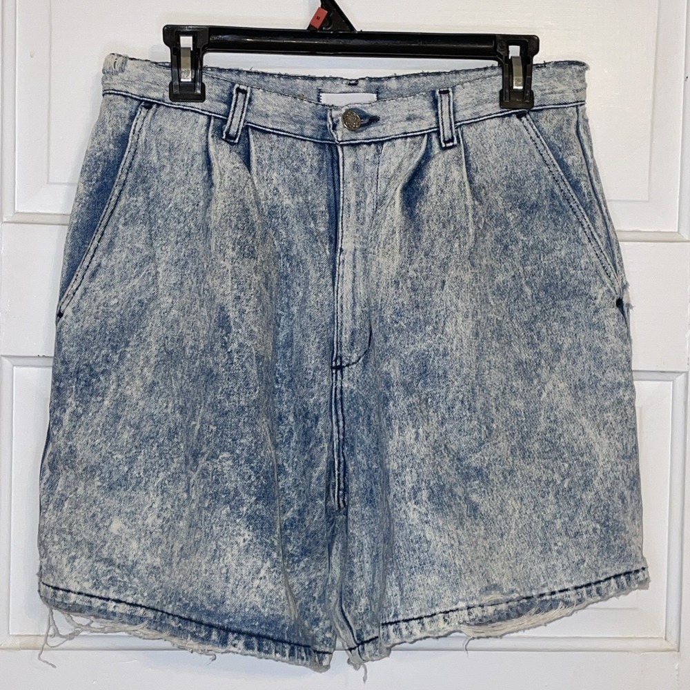Authentic Vintage Acid Wash Light Distressed Jean Shorts | New‎ Breed 15/16